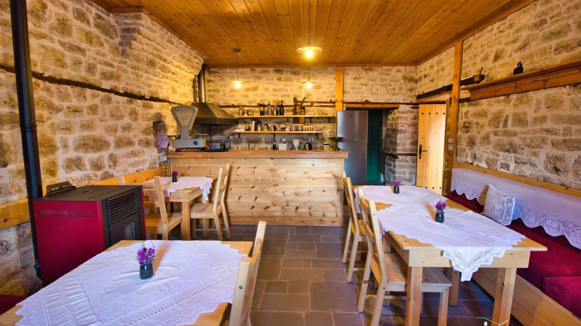Argyropolis Boutique Hotel Gjirokastër